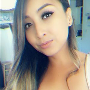 Meet your Posher, Evelyn